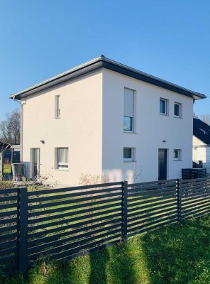 Idyllisches, modernes Einfamilienhaus (4 Jahre) in Beeskow Stadt