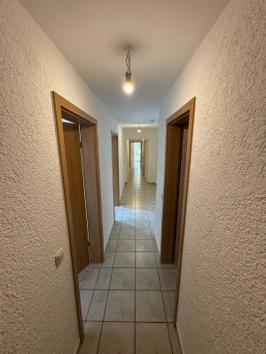 5-Zimmer-Wohnung im OG in Schaafheim-Mosbach
