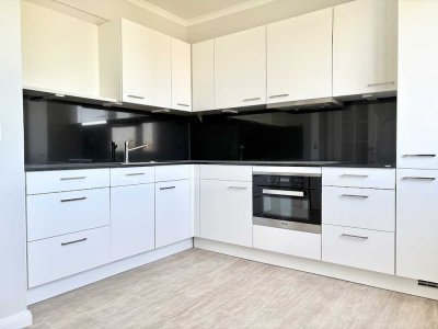 Luxus 3-Zimmer-Wohnung mit hochwertiger Einbauküche in Rostock-Lichtenhagen