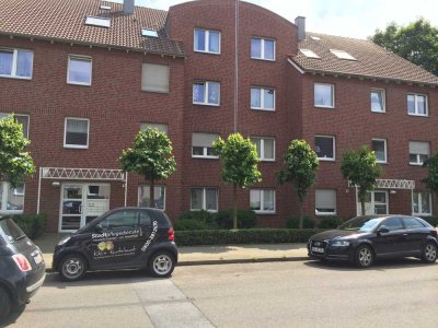Sonnige 2 Zi-Etagenwohnung mit großem Südbalkon