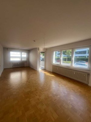Modernisierte 3 Zimmerwohnung mit 2 Balkonen