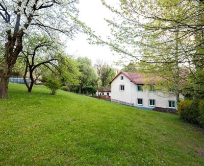 Sanierungsprojekt mit viel Potenzial: Einfamilienhaus in Pichling mit großzügiger Grünfläche!
