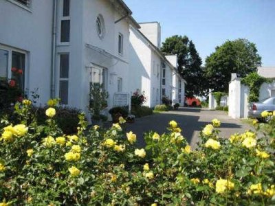 Sehr schöne  3 Zimmer DG Wohnung in exponierter Lage.