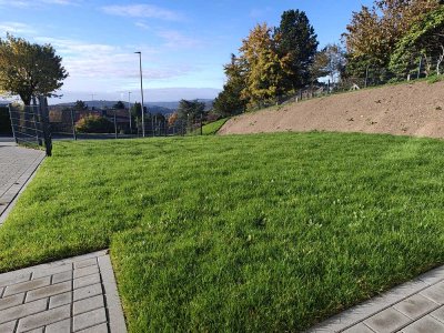 Erstbezug 2-Zimmer teilmöblierte Terrassenwohnung mit eigenem Garten - Praxisnutzung mgl.