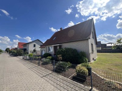 Einfamilienhaus mit großem Grundstück in ruhiger Wohnlage