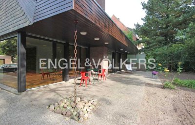 Großzügiges Einfamilienhaus mit idyllischem Garten und Garage