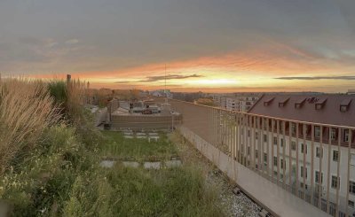 Luxuriöse 2-Zimmer Wohnung mit privater Dachterrasse und Alpenpanorama - komplett möbliert