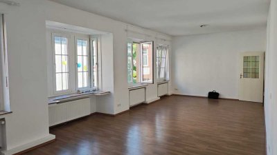 Großzügige Wohnung in zentraler Lage