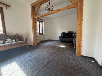 Charmante Wohnung mit viel Potenzial für Umbau und Erweiterung