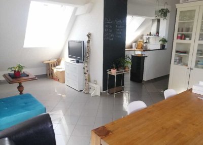 Helle Dachgeschosswohnung mit geplanter Dachterrasse ab 01.12.25 oder 01.01.2026