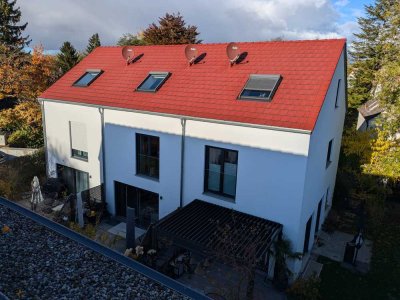 Helles KfW40-Reihenmittelhaus in ruhiger Lage in München-Lochhausen sucht Euch