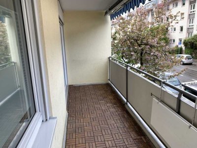 Ohne Makler | Zentrale 4-Zimmer-Wohnung mit zwei Balkonen und Einbauküche in Darmstadt