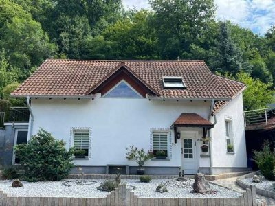 SCHMELZ : Wohnfertig SANIERT in WALDRANDLAGE mit individuellem GRUNDRISS !