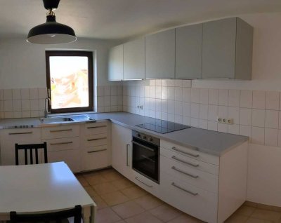 Wohnen im Herstel: 4-ZKBB-Maisonette mit Stellplatz
