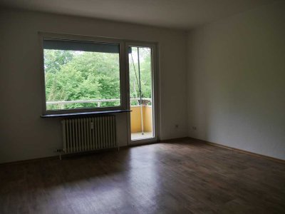 ﻿Schöne 3-Zimmer-Wohnung mit Tageslichtbad und Balkon in Hanau-Großauheim zu vermieten