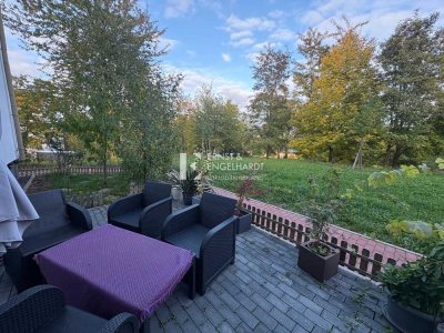 Familientraum: 5-Zimmer-Wohnung mit Balkon, Terrasse & Stellplatz in guter Lage