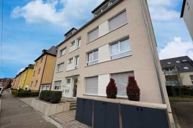 Neuwertige 2-Zimmer-Wohnung mit gehobener Innenausstattung und Balkon in Stuttgart