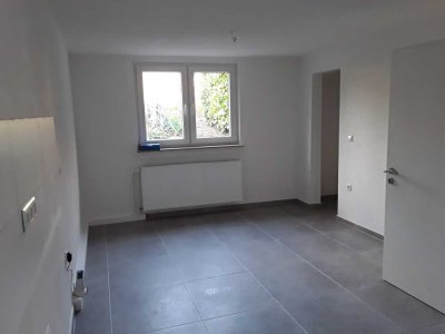 Charmantes Einfamilienhaus mit Garage in Niederhorbach