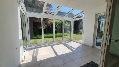 Schöne, helle 2-Zimmer Wohnung, zentrumsnah