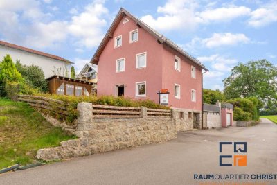 Behinderten und Rollstuhlgerechtes Mehrfamilienhaus mit Aufzug, Sonnenterrasse und großen Garten