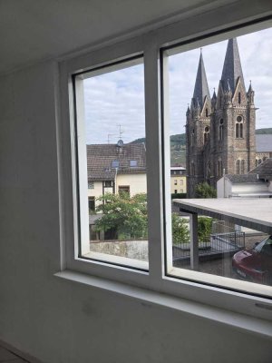 Schöne und gepflegte 3,5-Zimmer-EG-Wohnung , mit EBK, kl. Garten,in Bingen