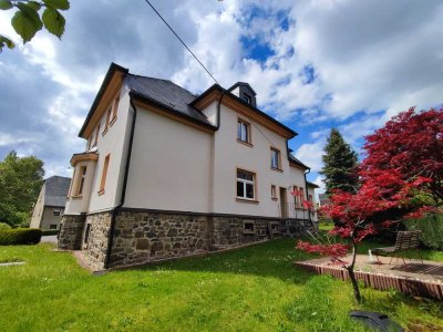 Große Villa mit großem Garten-viel Platz für verschiedene Nutzungsmöglichkeiten!