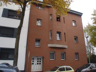 Schöne 4-Zimmer-Dachgeschosswohnung in Duisburg Meiderich