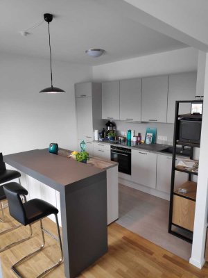 Exklusive 4-Zimmer Dachgeschosswohnung Nahe S-Bhf. Berlin-Hermsdorf