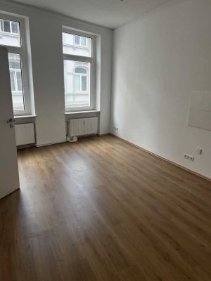 Renovierte 3 Zimmer Wohnung in Bonner Altstadt