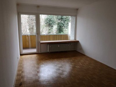 1-Zimmer-Wohnung mit Balkon und EBK in Düsseldorf, Parkett, Stellplatz