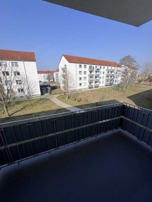 Helle 2 ZKB Wohnung in Bitterfeld-Wolfen! WE32