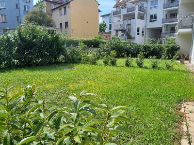 "Stadtwohnung mit eigenem Garten - helle 2-Zi.-Wohnung in Kurparknähe in Stuttgart-Bad Cannstatt"