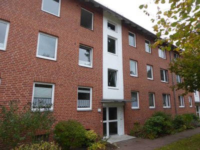 Gepflegte 4-Zimmer-Wohnung mit Loggia und Einbauküche