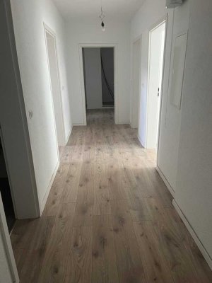 Wunderschöne & moderne Dachgeschosswohnung