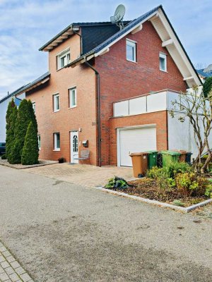 Gepflegtes Einfamilienhaus mit Einliegerwohnung in Sinsheim-Dühren