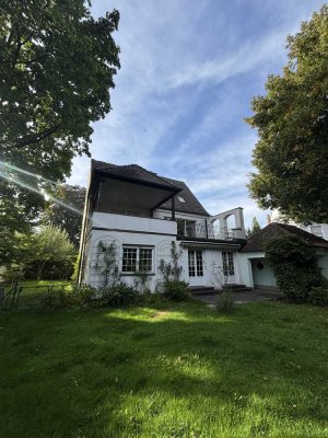 Einfamilienhaus mit hochwertiger Ausstattung, großzügigem Garten & ruhiger Lage