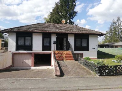 Einfamilienhaus mit Garten am Ortsrand