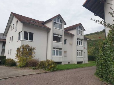 3-Zimmer Dachgeschosswohnung in Kappelrodeck mit Balkon und Garage