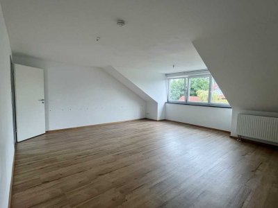 Modernisierte 2,5 Zimmer Dachgeschosswohnung