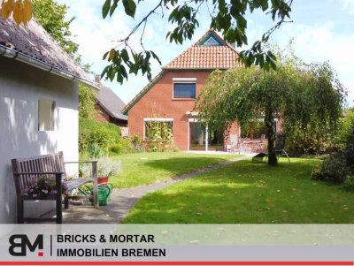 Traumhaft großes Einfamilienhaus mit Ausbaureserve auf idyllischen Grundstück