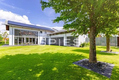 Zeitloses & exklusives Einfamilienhaus im Bauhausstil