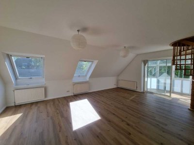 Renovierte helle 3 Zimmer Maisonette-Wohnung in zentraler Lage von Bremen-Lesum