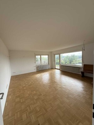 Attraktive 3-Zimmer-Souterrain-Wohnung mit Terrasse in Helmstadt-Bargen