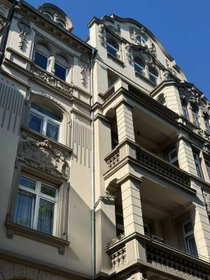 Neubau im Altbau. TOP 4 Zimmer Whg.
Komplett saniert.