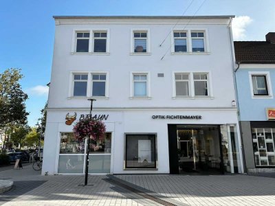 Hochwertig renovierte Etagenwohnung mit Dachterrasse im Herzen von Homburg
