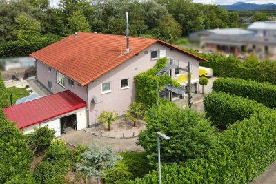 Vielseitiges Wohn- und Geschäftshaus in Buggingen – stilvoll wohnen und arbeiten unter einem Dach