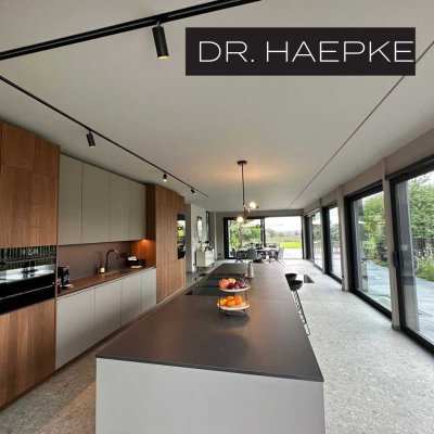 REPRÄSENTANZ & HIGH-TECH IN ISERNHAGEN:
KFW40-HAUS DER EXTRAKLASSE - FÜR HOHE WOHNANSPRÜCHE