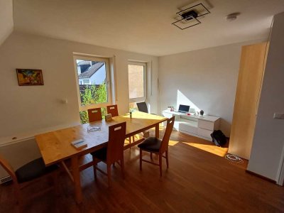 Gemütliche Wohnung nähe Erlangen
580 € - 58 m² - 2.5 Zi.