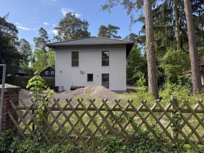 "Erstbezug" - Modernes Zweifamilienhaus in ruhiger Wohnlage ***großer Balkon***EBK***Kfz***