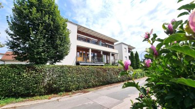 AVISO - ENTZÜCKENDE UND KOMPLETT MÖBLIERTE WOHNUNG MIT TIEFGARAGE